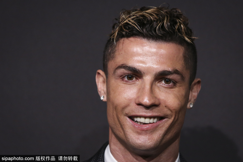 曼联明年还将不得不花巨资买人。