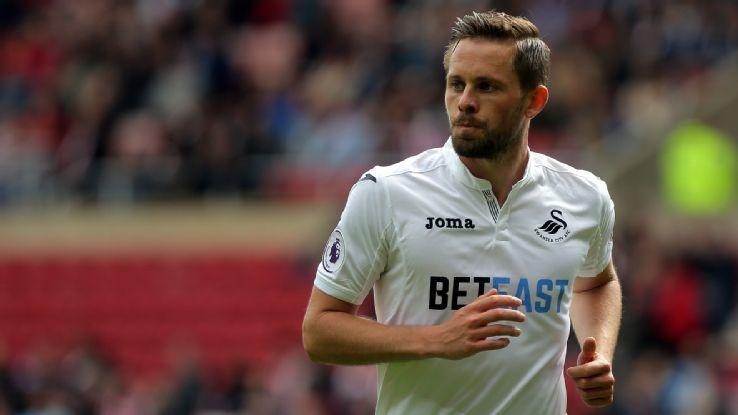 FIFA发布的世界杯赛程以美东时间计算，比北京时间慢12小时