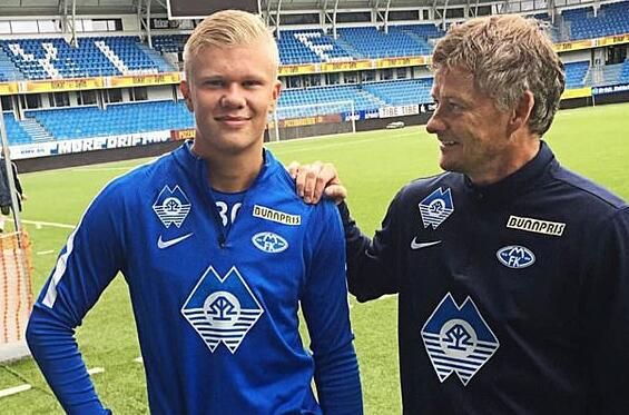 武汉体育学院公布资格审核结果，女足球员王霜报考体育专业博士（武汉体育学院发布资格审核结果：女足球员王霜报考体育学博士）