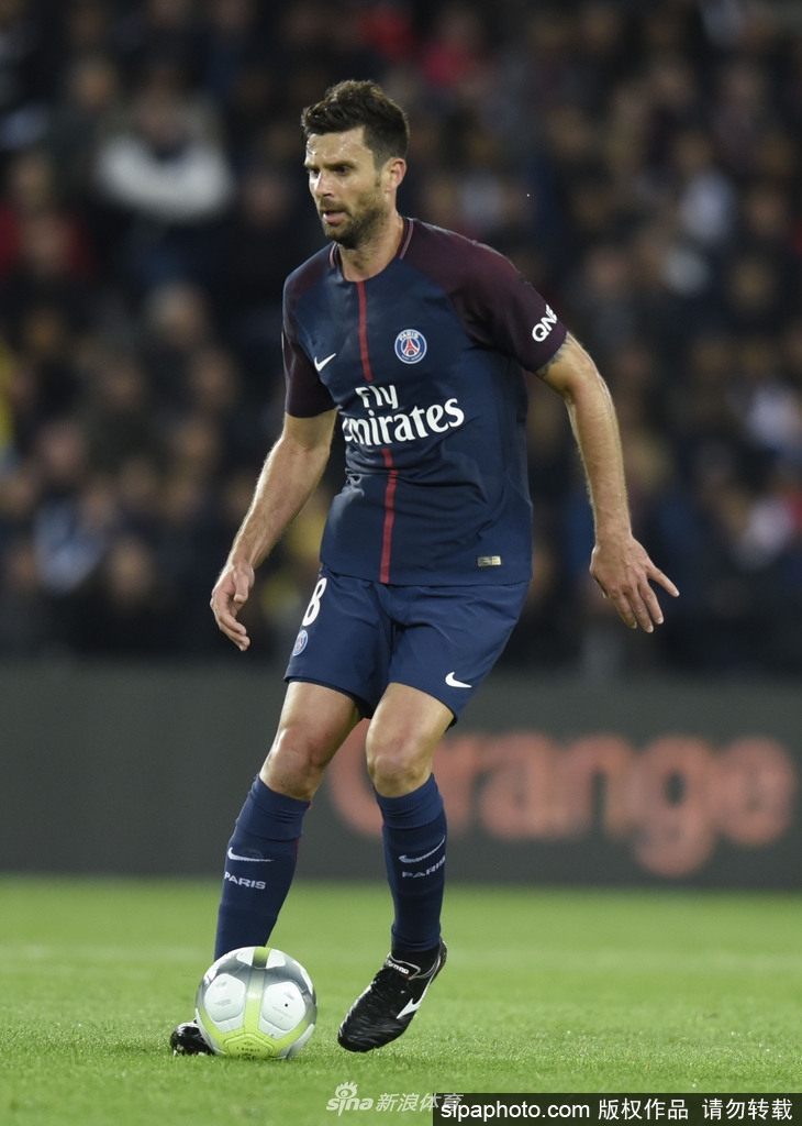 阿邦拉霍：只有曼联给出高额转会费，维拉才会卖沃特金斯