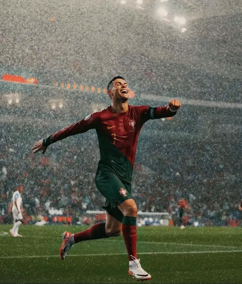 莱奥核磁检测排除肌肉损伤，将治疗炎症力争出战超级杯