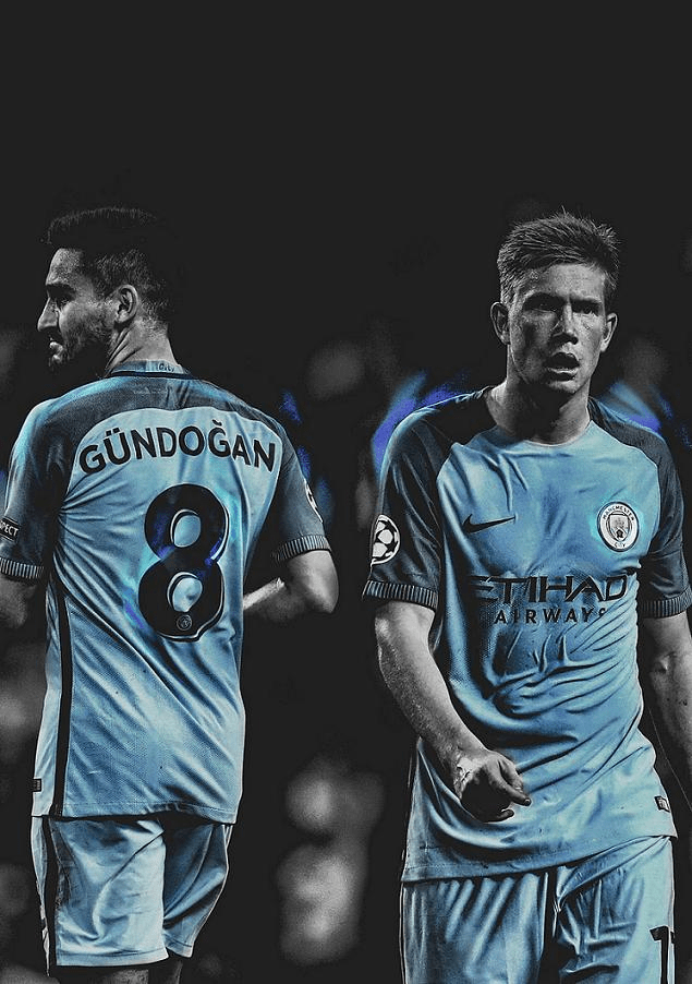 足球报：申花将利用今年最后两场亚冠来决定人员的去留（足球报：申花将以收官两场亚冠确定人员去留）