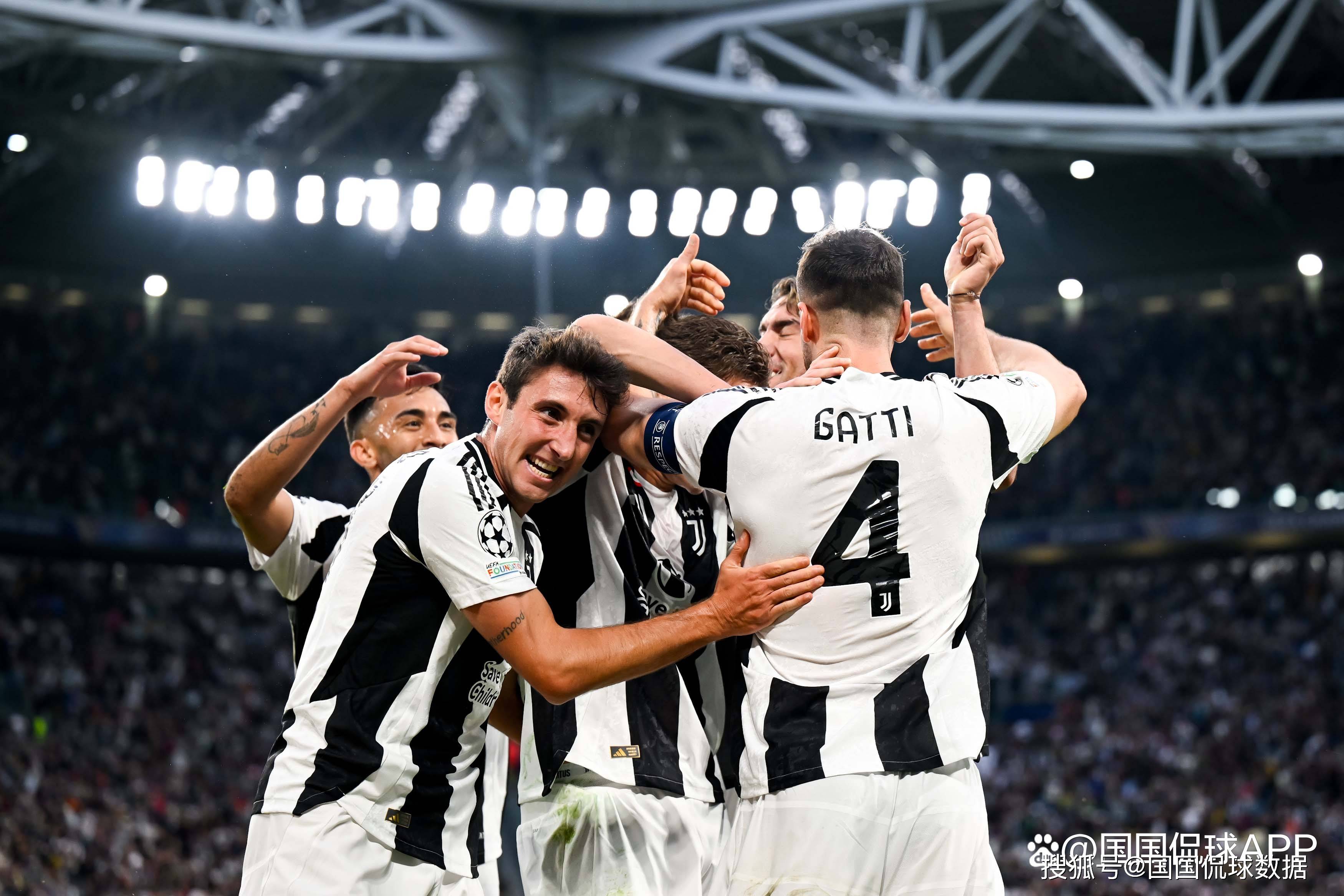 世体：亚马尔与詹姆斯四点相似，追赶乔丹与梅西的寒门天才（世体：亚马尔与詹姆斯有四大共通点，寒门天才正向乔丹与梅西看齐）